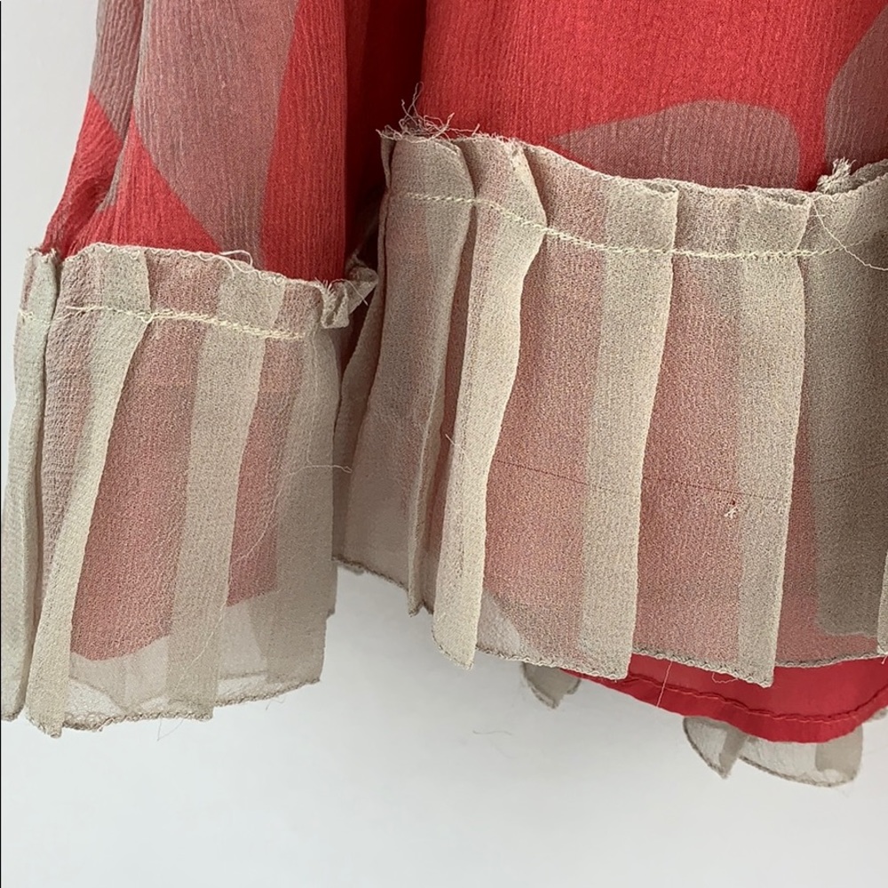 ERICA DAVIES | 100% Silk Ruffled Abstract Cami Top - Picture 7 of 7